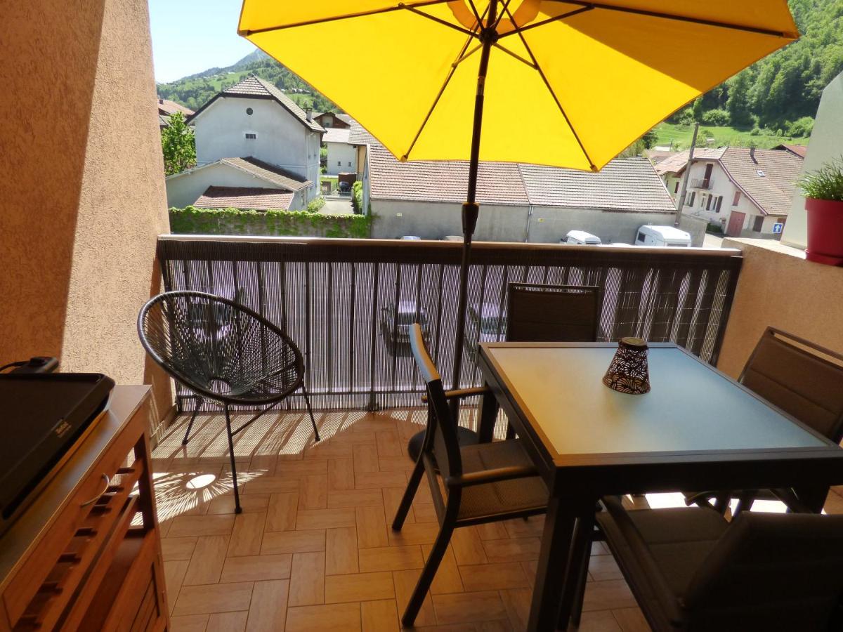 Agreable 2 Pieces Au Coeur De Thones Apartment ภายนอก รูปภาพ