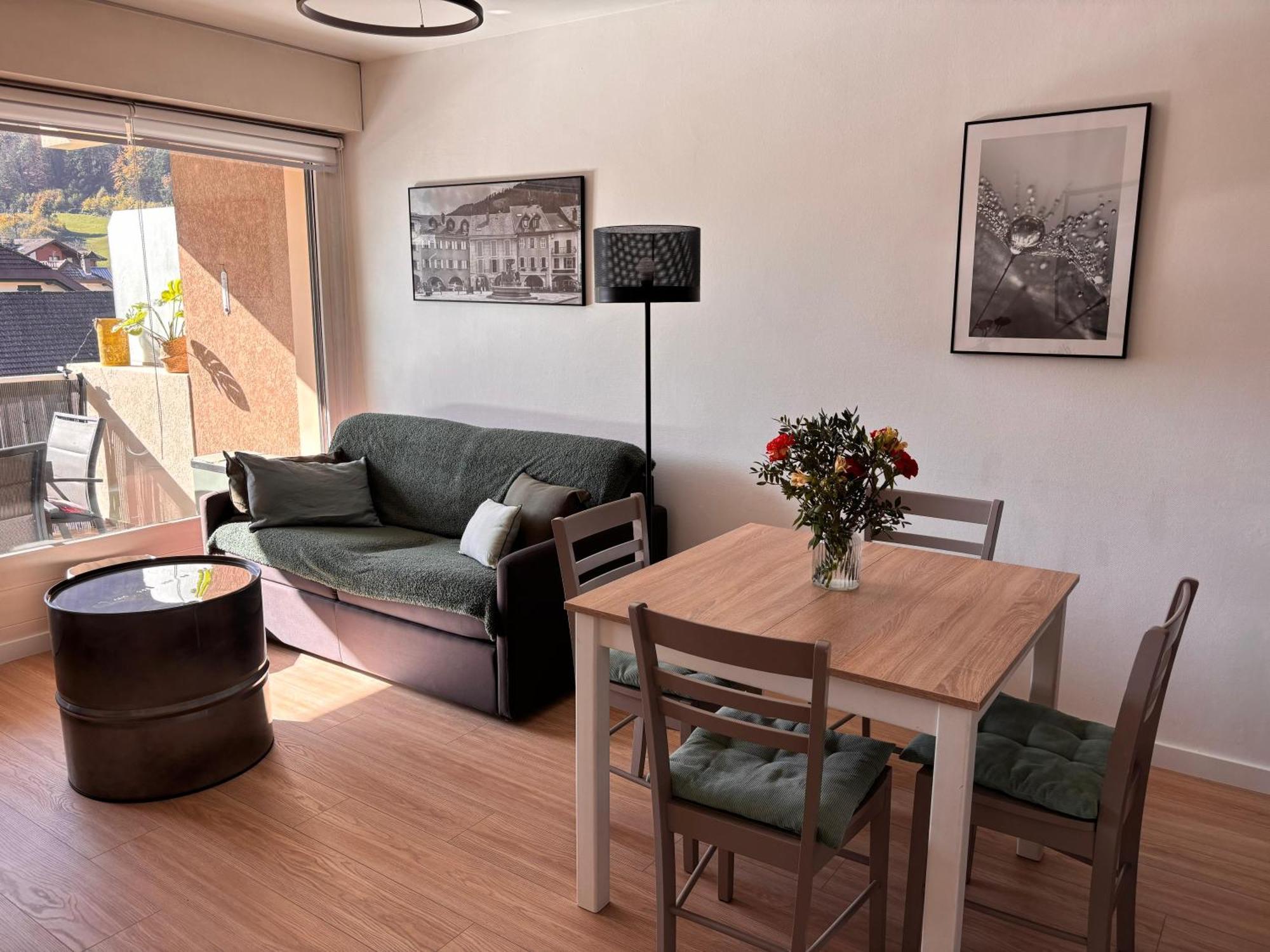 Agreable 2 Pieces Au Coeur De Thones Apartment ภายนอก รูปภาพ