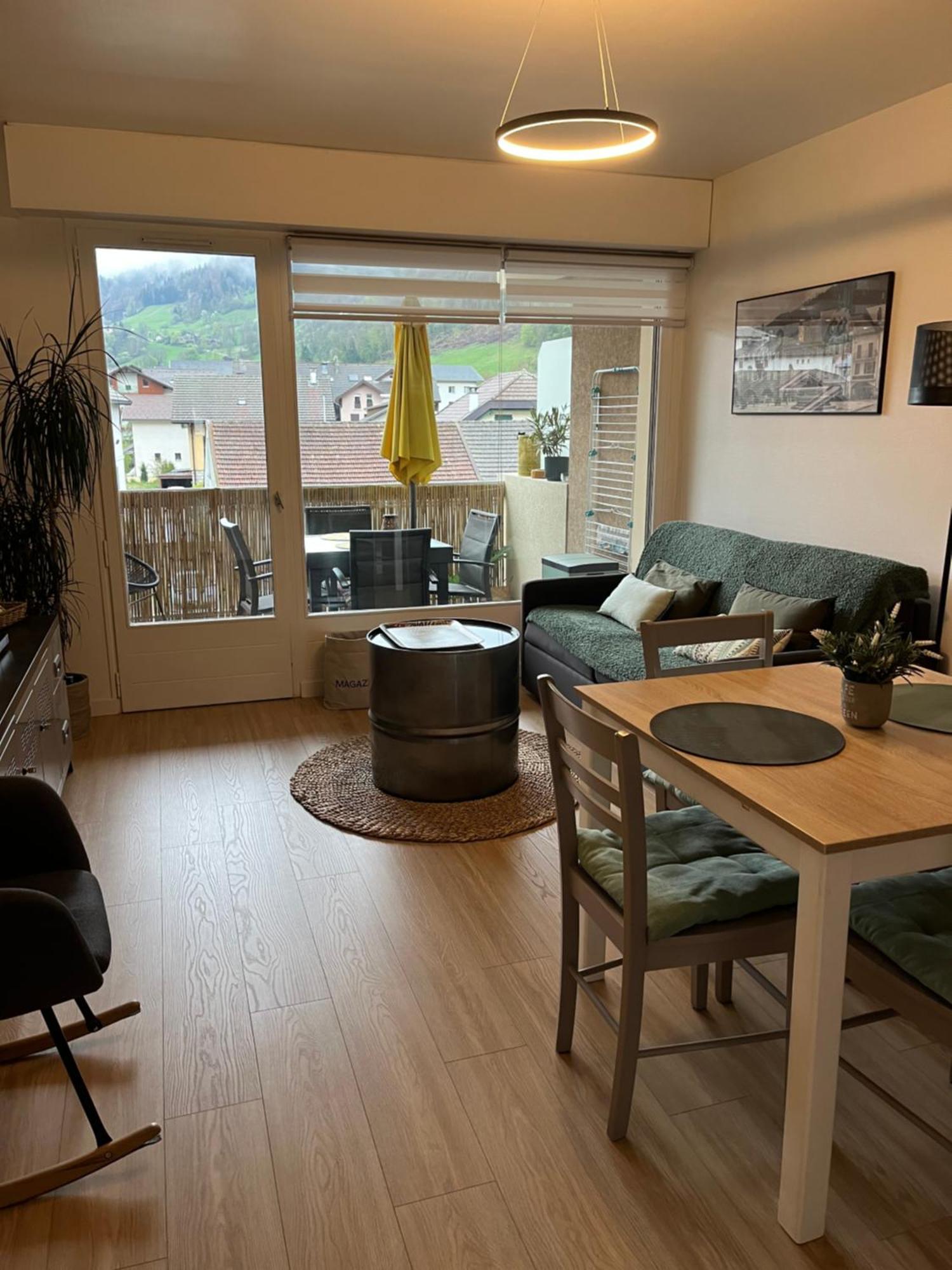 Agreable 2 Pieces Au Coeur De Thones Apartment ภายนอก รูปภาพ
